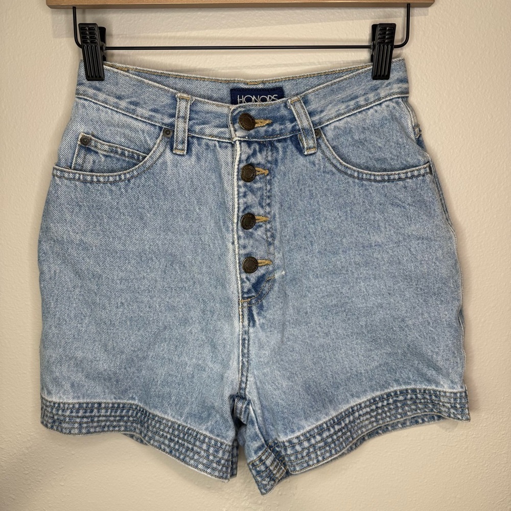 Vintage HONORS High-Waisted Denim Shorts | Size 4